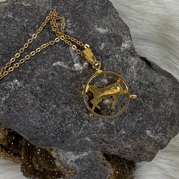 Gold Tone Horse Pendant Necklace 15.5" - Picture 7 of 7